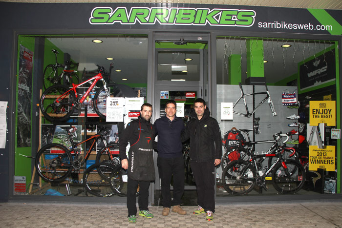 Sarribikes, nuevo patrocinador de la Federaci&oacute;n Navarra de Triatl&oacute;n